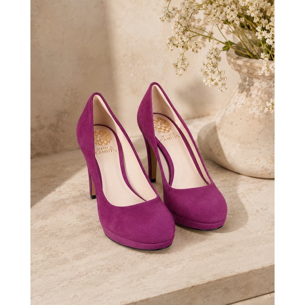 VINCE CAMUTO Zella Fuschia Purple Suede Platform Pumps Heels Size 6